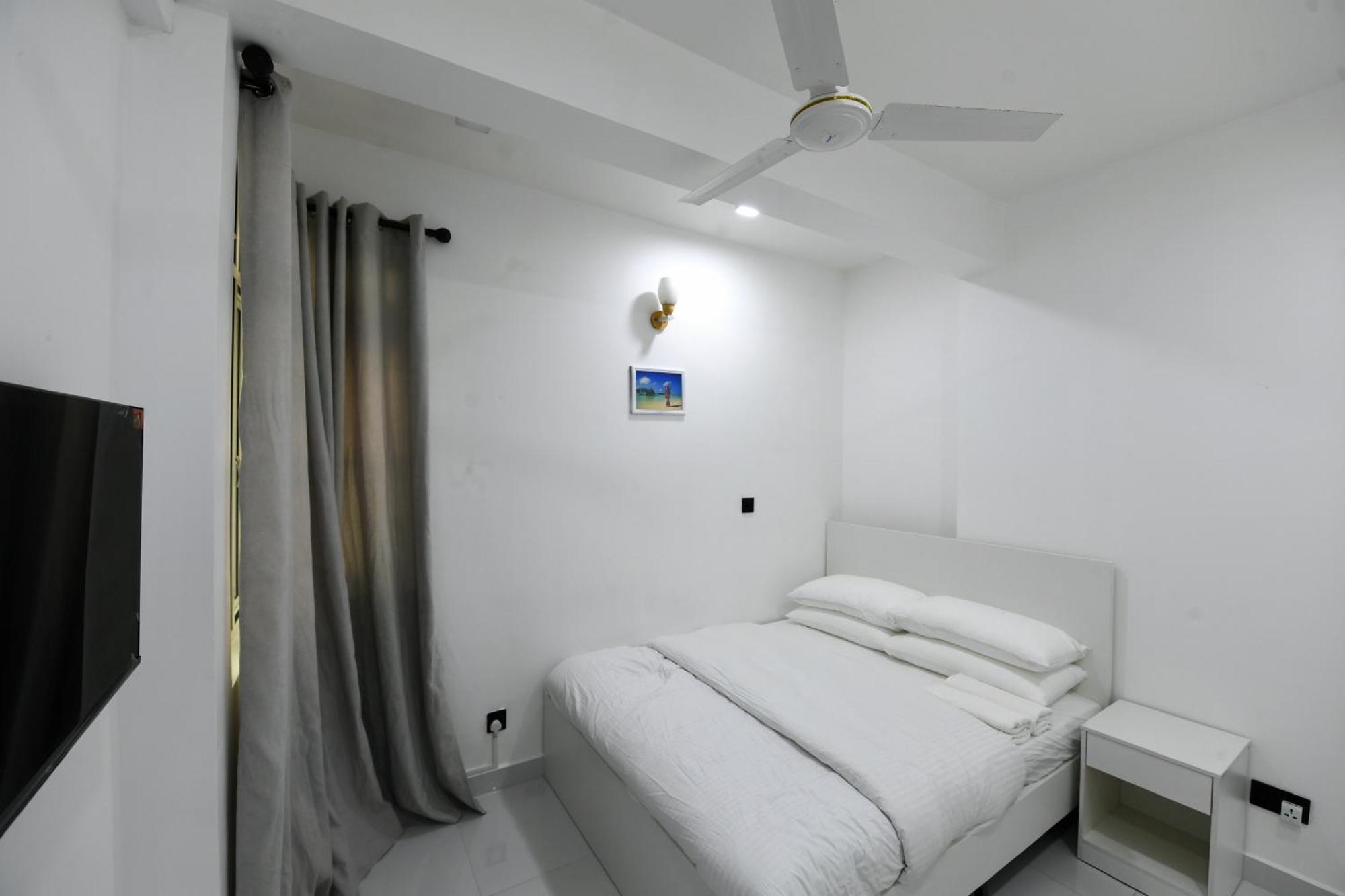 Seaview By Lin Residences *